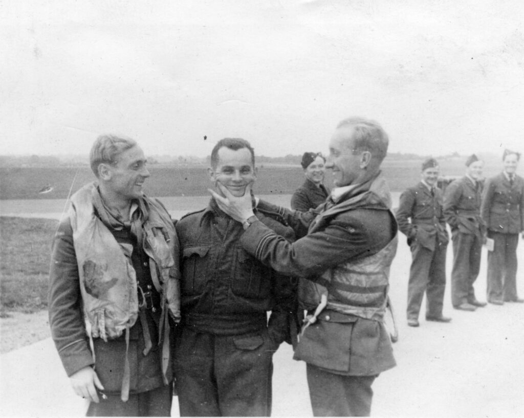 Po locie nad Dieppe, 19 sierpnia 1942 r.